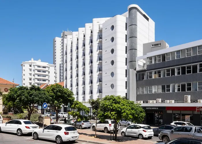 Flamingo 302: Sea Point Aprt With Sea Views